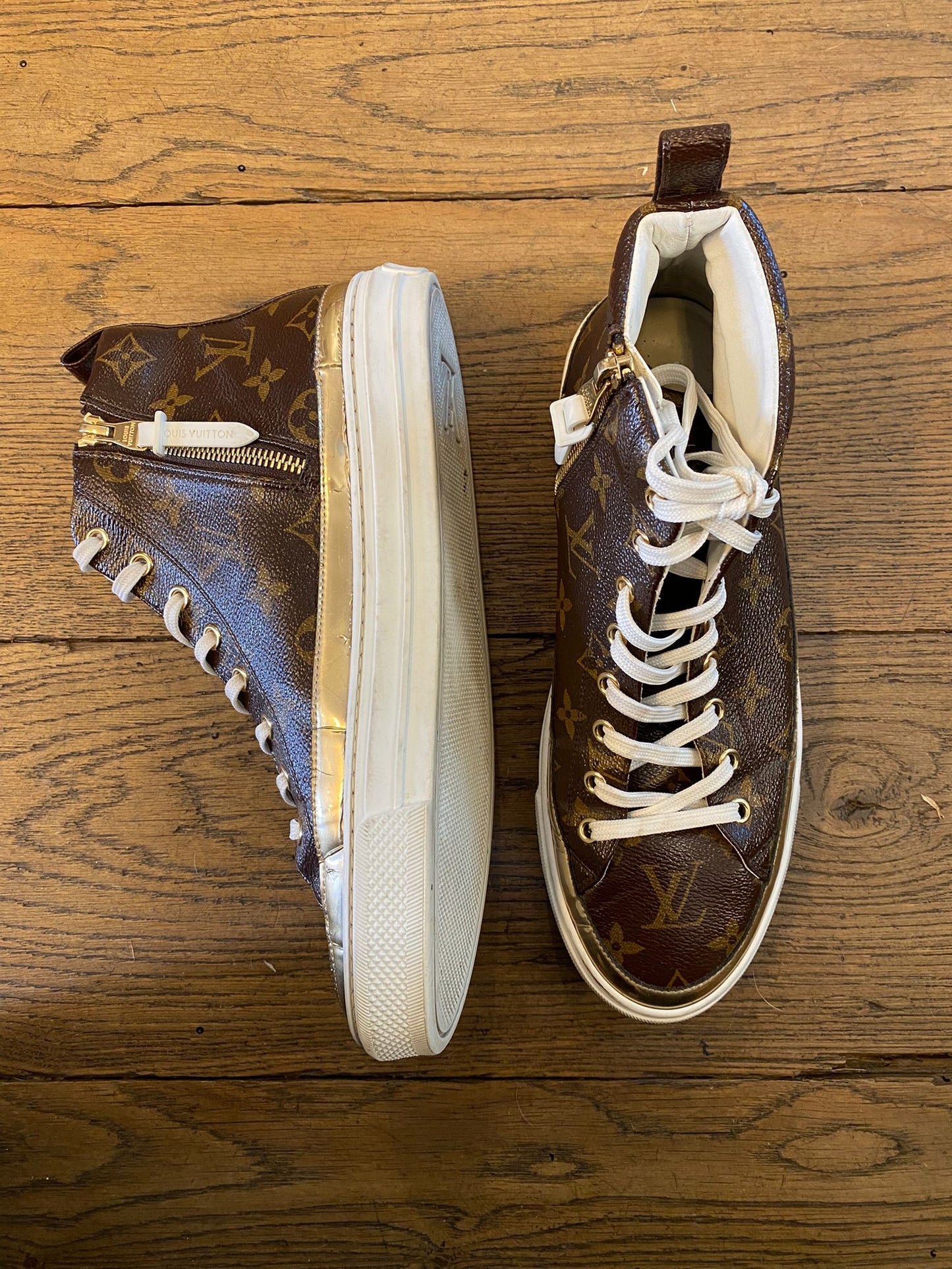 Baskets Stellar LV Monogram Taille 39