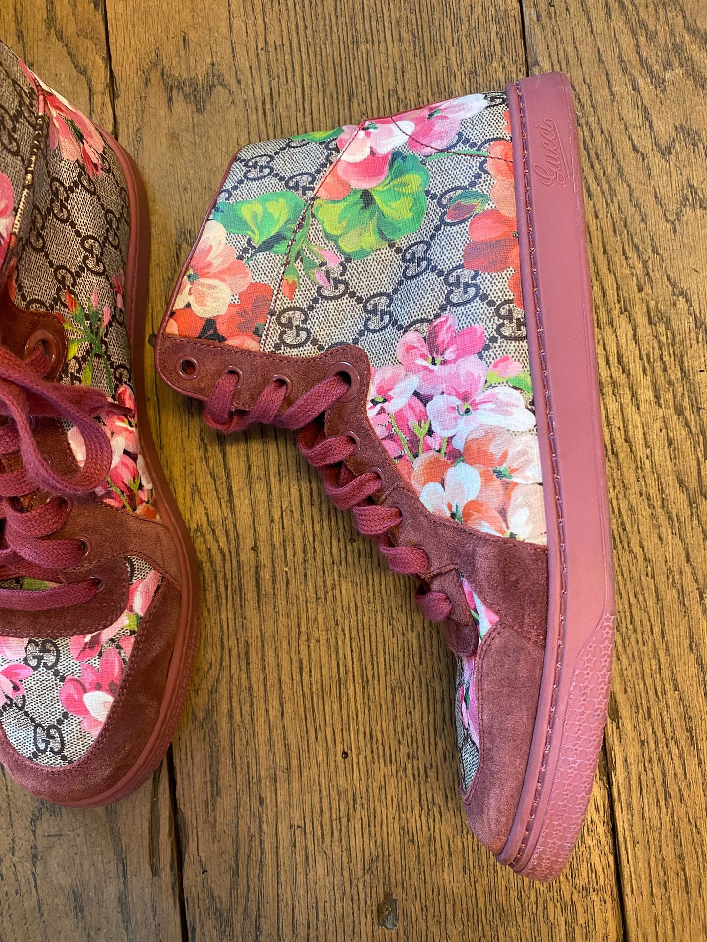 Baskets Gucci Blossom GG — Taille 39