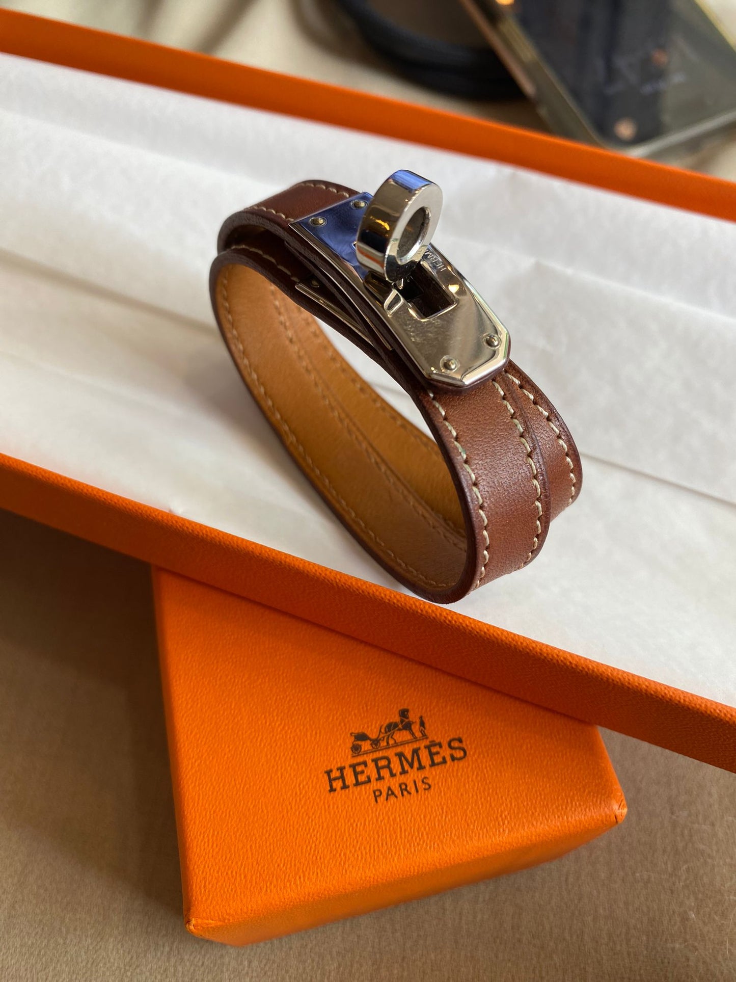 Bracelet Kelly Double Tour Hermès — Marron & Noir, neuf